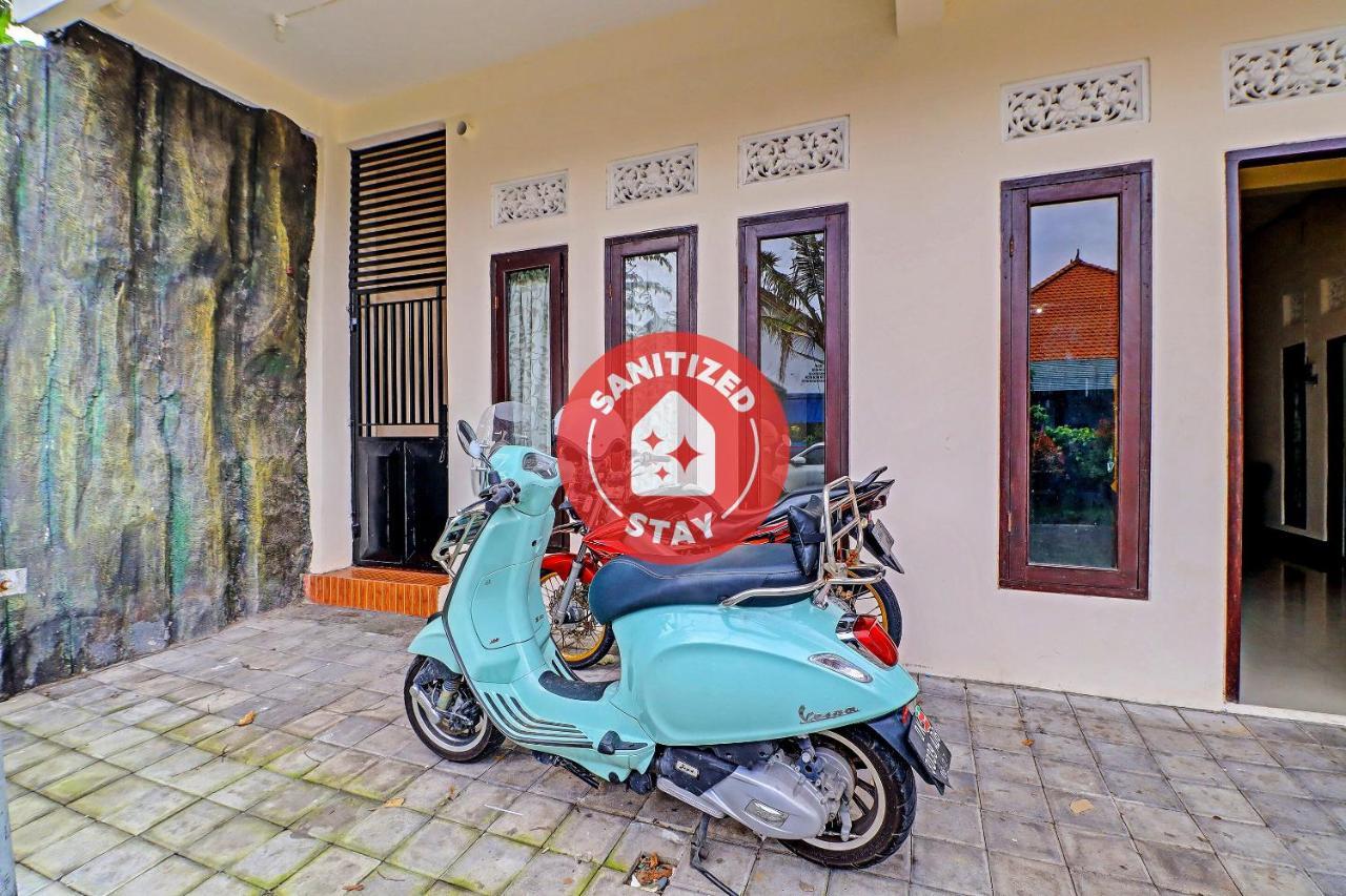 Oyo 91864 Holistic Stay Jimbaran エクステリア 写真
