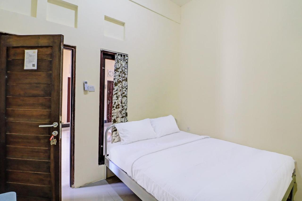 Oyo 91864 Holistic Stay Jimbaran エクステリア 写真